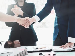 房仲達人的聰明理財法：15萬牙套費用快速解決妙方