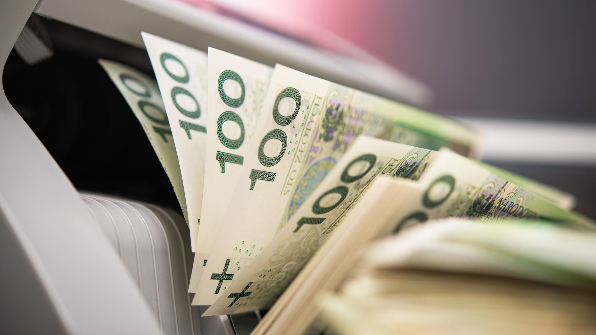 AFTEE先享後付、中租銀角(Zingala)、Dobest額度換現金風險與操作流程