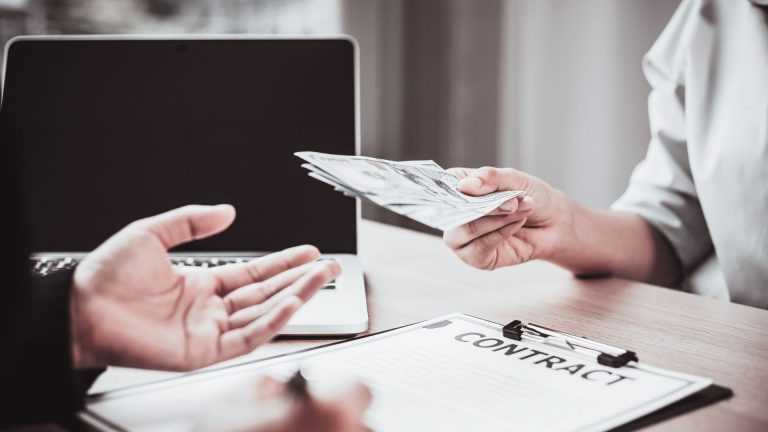 遇到貸款詐騙該怎麼辦？線上貸款詐騙手法有哪些?被詐騙該怎麼辦?